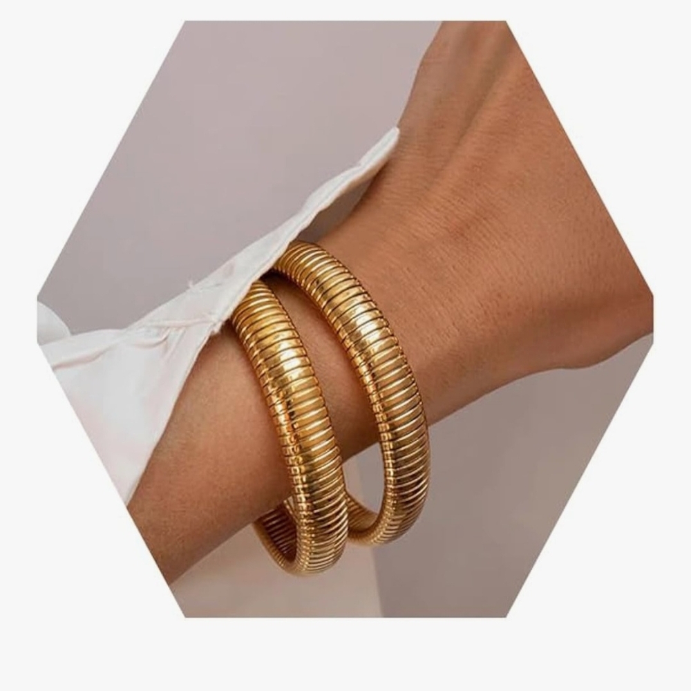 Elegant Gold-Toned Women's Bracelet Set